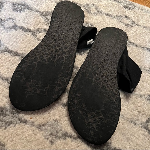 Sanul Sling Yoga Mat Sandal-black - Picture 3 of 3